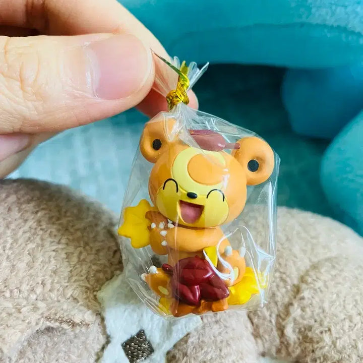 [BUNJANG] Pokemon Autumn Picnic Jwamijoom Figure / 포켓몬스터 단풍놀이 깜지곰 피규어