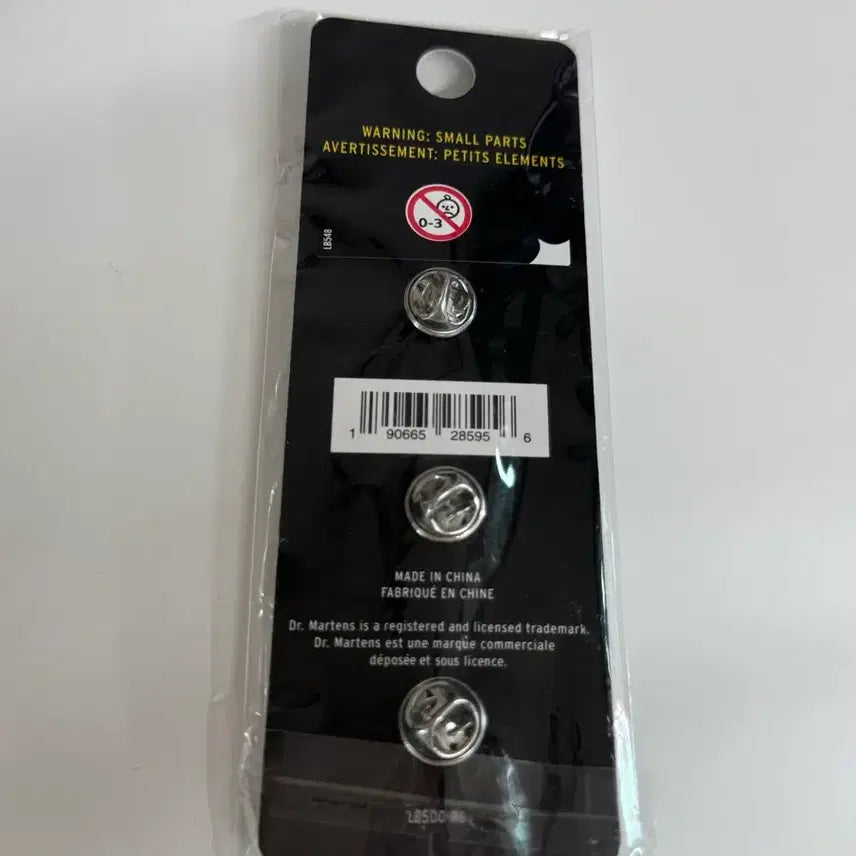 [BUNJANG] Dr. Martens Pin Badge 3-Piece Set / 닥터마틴 핀뱃지 3종 세트