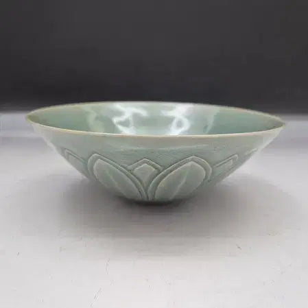 [BUNJANG] Haegang Yu Geun-hyung Celadon Lotus Tea Bowl / 해강 유근형 선생 연꽃-청자다완/