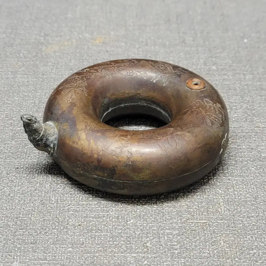 [BUNJANG] Antique Brass Dragon-Coil Inkstone Container / 황동 또아리 연적 골동품