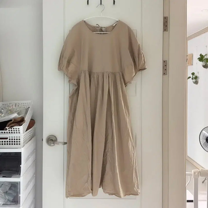[SOLD OUT] 베이글 원피스 베이지색