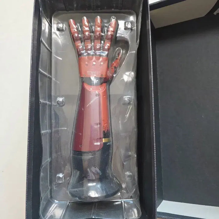 [BUNJANG] Metal Gear Solid V Venom Snake Bionic Arm 1/2 Scale Statue / [새상품] 메탈기어 솔리드 V 바이오닉 암 1/2