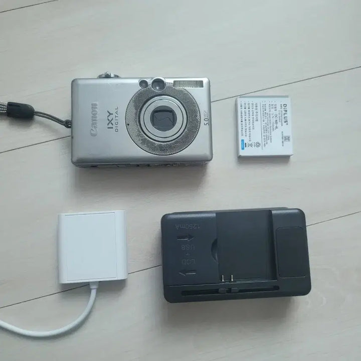 [BUNJANG] Canon IXY 55 Digital Camera (With Flaw) / 캐논 IXY 55 디지털 카메라(하자있음)