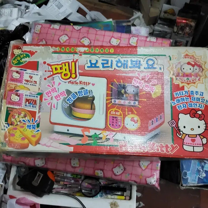[BUNJANG] Hello Kitty 2001 Microwave Toy by Young Toys / 2001년헬로키티 완구 전자레인지 장난감 영실업