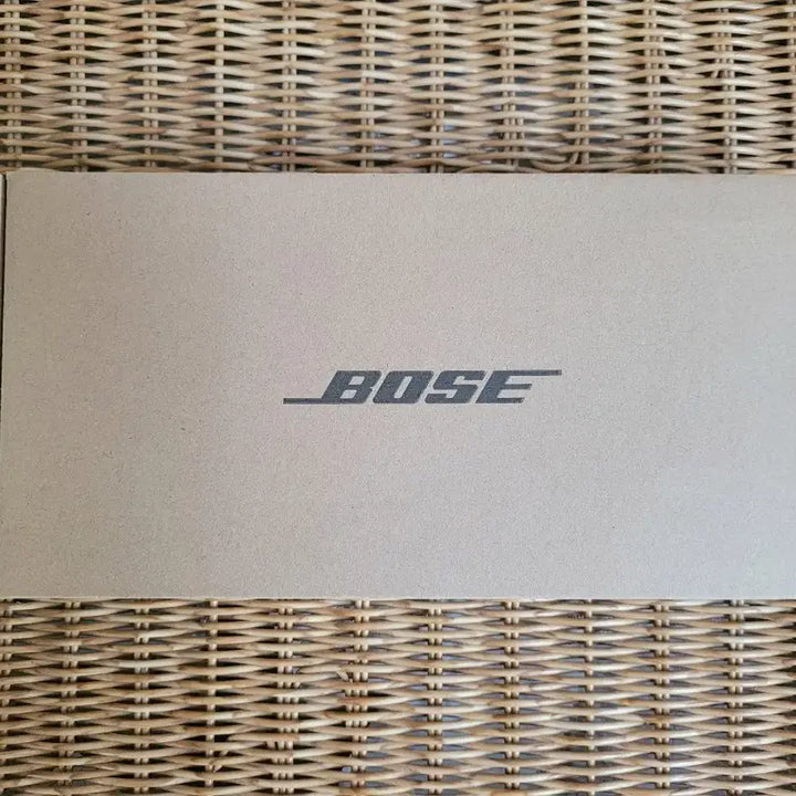 [SOLD OUT] 보스 헤드폰 거치대 보스QC울트라2 헤드폰 거치대