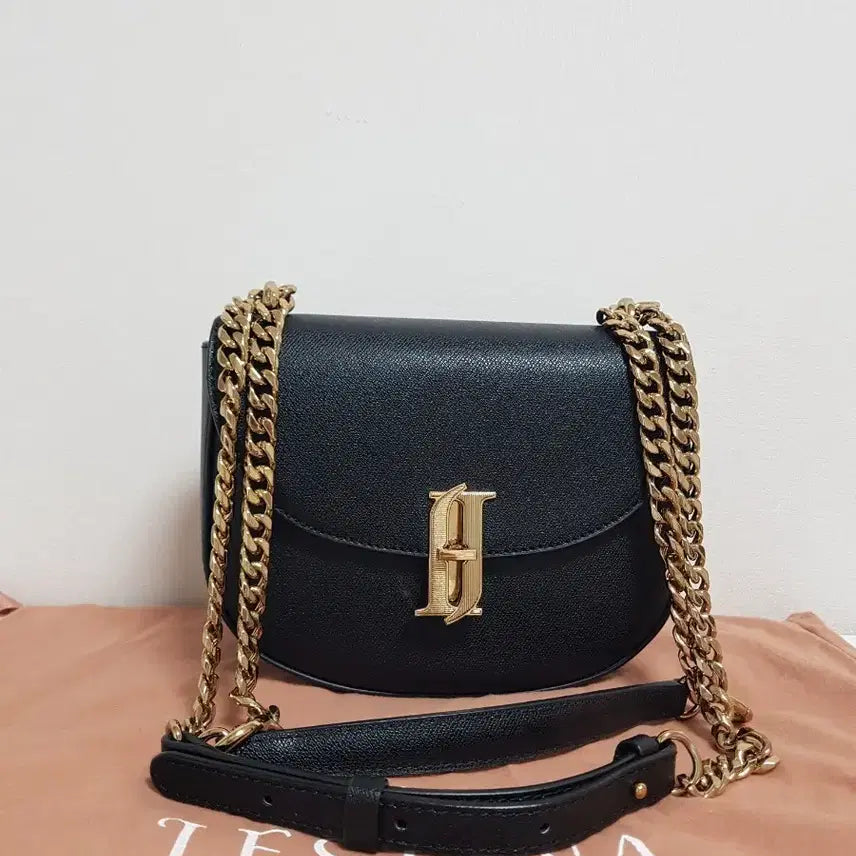 [BUNJANG] J.estina Shoulder Bag / 제이에스티나 숄더백 ㅡ 실착 5회미만