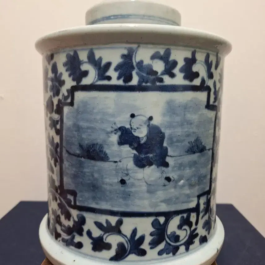 [BUNJANG] Chinese Blue and White Porcelain Tea Caddy with Floral and Scholar Motif / 중국 도자기, 골동품, 청화백자, 화훼고사도차호