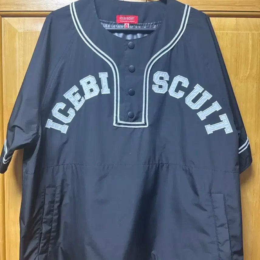 [BUNJANG] Icebiscuits Worn Once T-Shirt / 아이스비스킷 옷팔아요