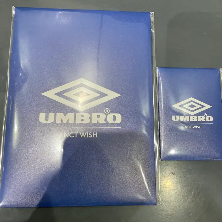 [BUNJANG] Umbro x NCT Wishcard Set / 엄브로xnct위시카드 세트 판매합니다!새상품!