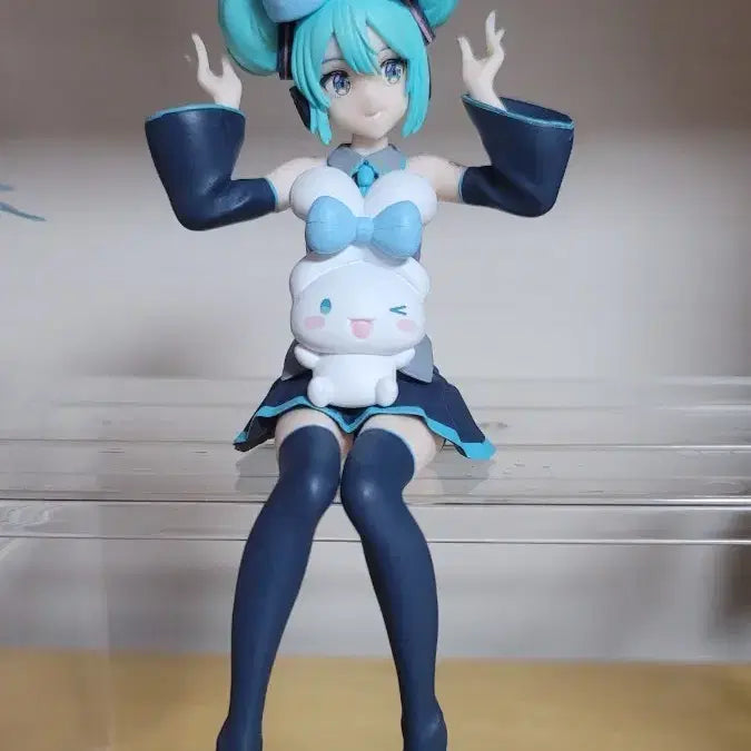 [BUNJANG] Sanrio Cinnamoroll x Hatsune Miku Noodle Stopper Figure / 시나모롤 미쿠 누들스토퍼 피규어 미소녀