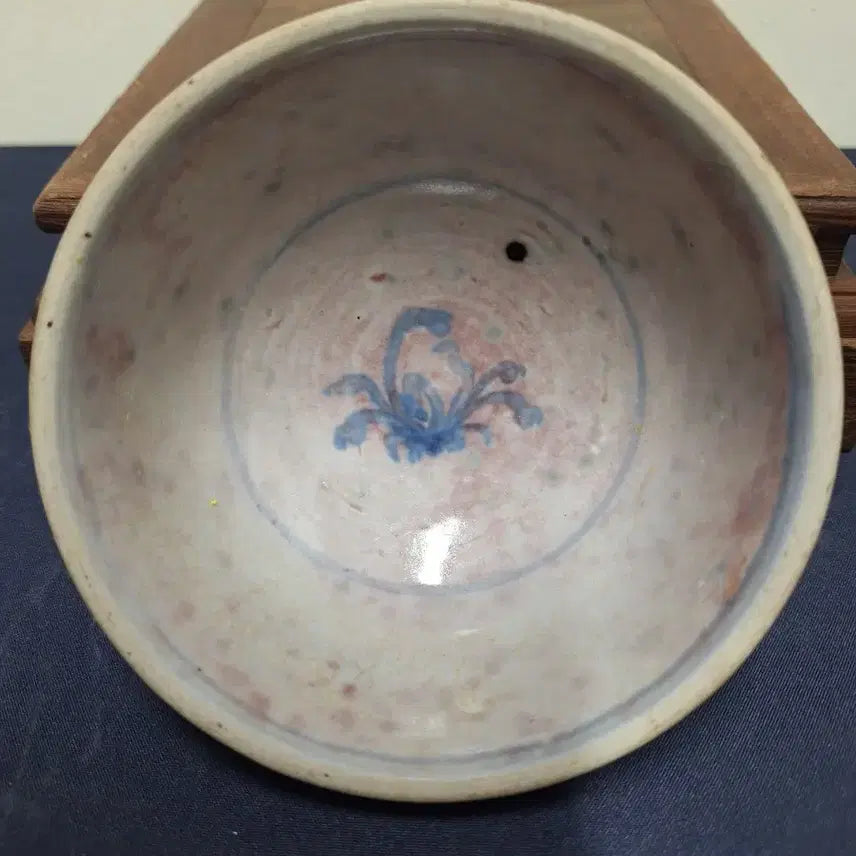 [BUNJANG] Antique Chinese Celadon Porcelain Blue-and-White Scroll Motif Bowl / 중국 도자기, 골동품, 청화백자 당초문완