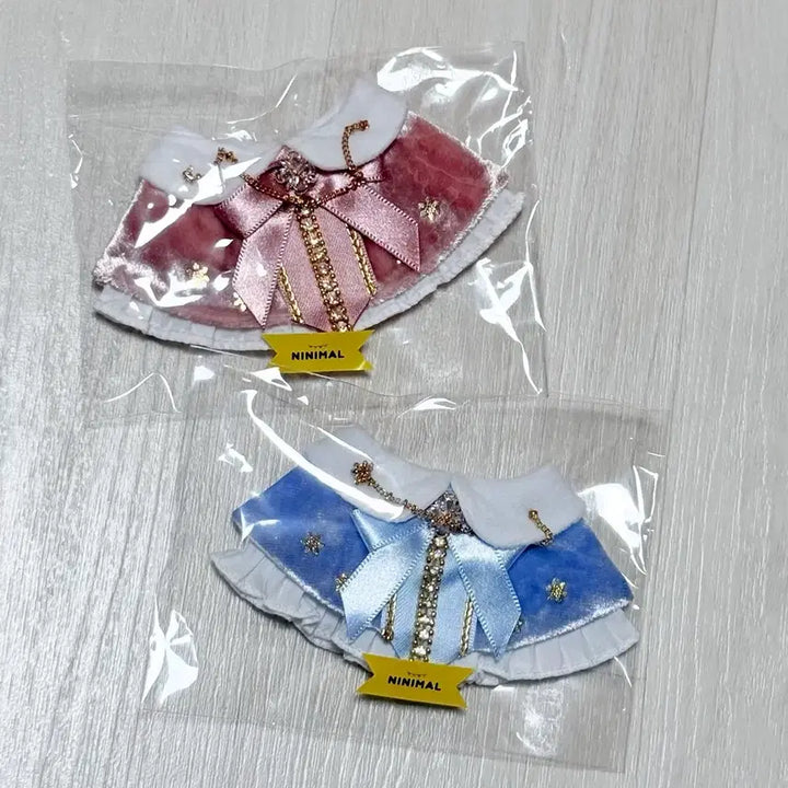 [BUNJANG] Ninimal Velvet Cape 10cm Doll Clothes Pink Sky / 니니멀 벨벳케이프 10cm 인형옷 핑크 스카이