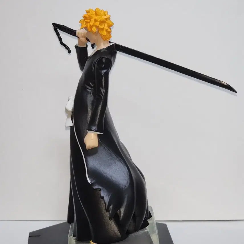 [BUNJANG] Bleach Classic Characters Ichigo Kurosaki Figure / 블리치 고전 캐릭터즈 쿠로사키 이치고