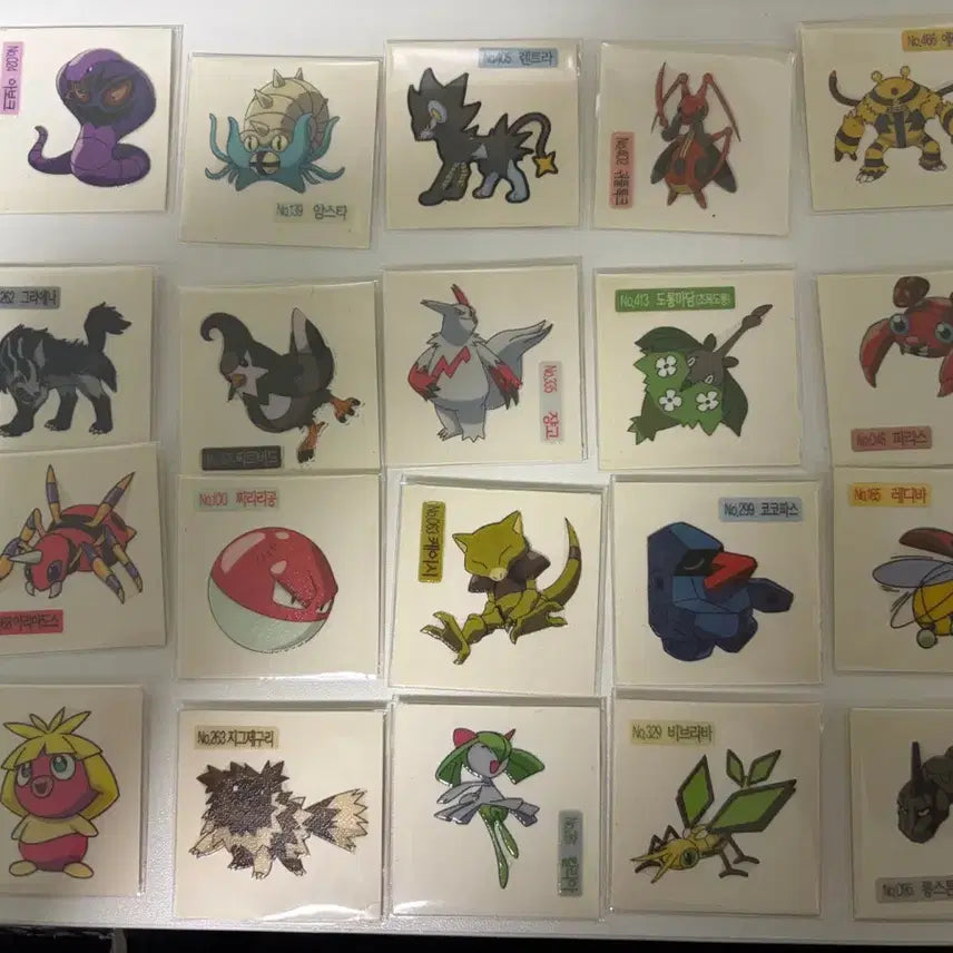 [BUNJANG] Pokemon Sticker Old Seal Rare Hologram / 포켓몬스터 띠부씰 샤니 올드씰 희귀씰 홀로그램