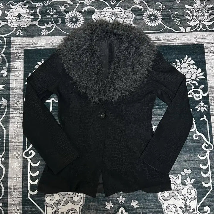 [SOLD OUT] Phython fur jacket vkei v-kei
