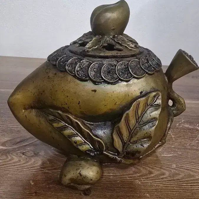 [BUNJANG] Bronze Peach Censer / 청동 복숭아 향로