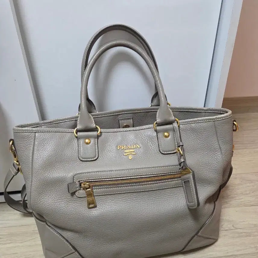 [BUNJANG] Prada Genuine Leather Handbag / 정품 프라다 가방