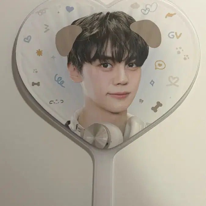 [BUNJANG] AndTeam Kim Gyuvin Uchiwa / 앤더블 김규빈 우치와