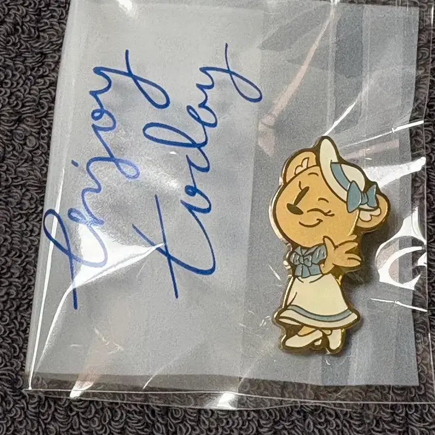 [BUNJANG] Everland Mascot Badge / 에버랜드 마스코트 뱃지