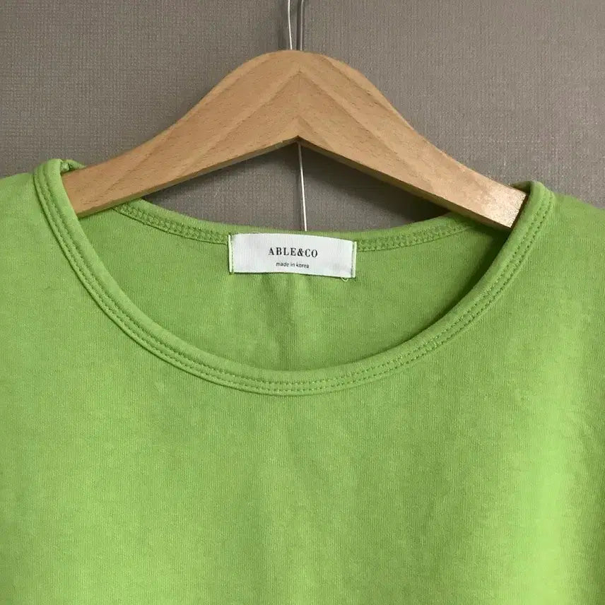 [BUNJANG] Light Green Short Sleeve T-Shirt / 라이트 그린 반팔 티셔츠