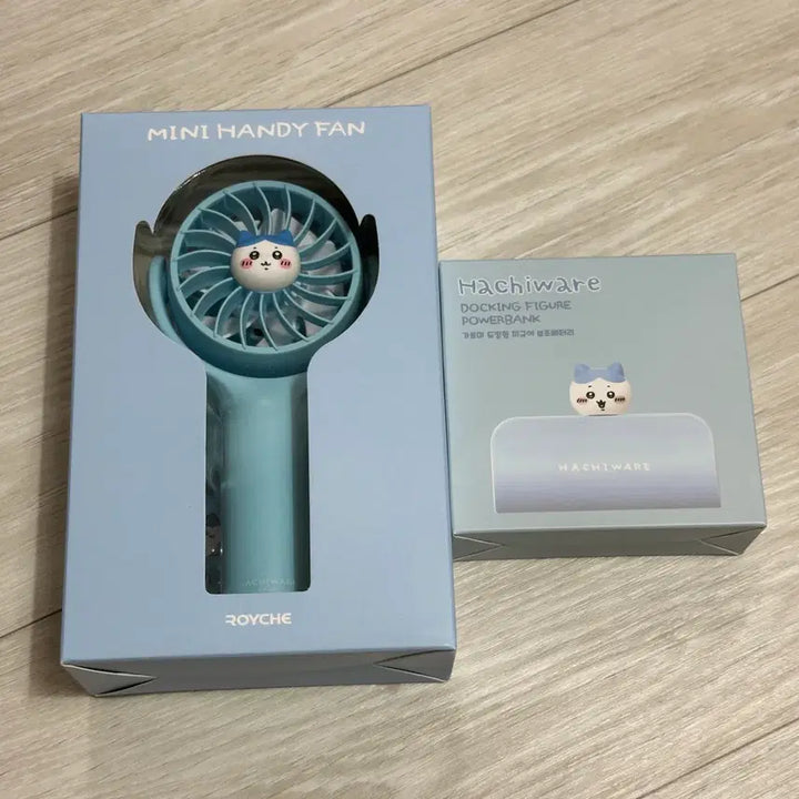 [BUNJANG] Chiikawa Hachiware Portable Charger &amp; Handheld Fan Bundle Set / 먼작귀 치이카와 하치와레 보조배터리 손풍기 공구 미사용 새상품 일괄 양도