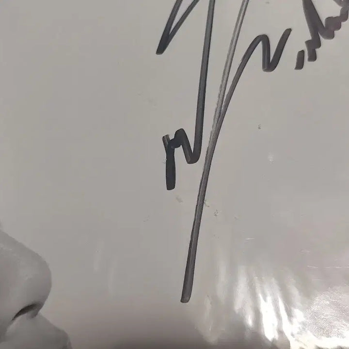 [BUNJANG] NCT SuperM Mark Autographed Poster &amp; Buffering Special Photocard Bundle / 엔시티 슈퍼엠 마크 mark 친필 싸인 포스터 스페셜 트레카 포카 포토카드