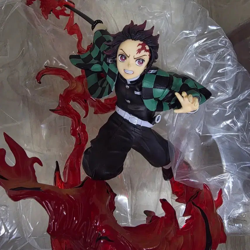 [BUNJANG] Aniplex+ Demon Slayer: Kimetsu no Yaiba Tanjiro Kamado Ichiban Kuji Figure / 아츠제로 귀멸의 칼날 카마도 탄지로 전집중 피규어 팝니다