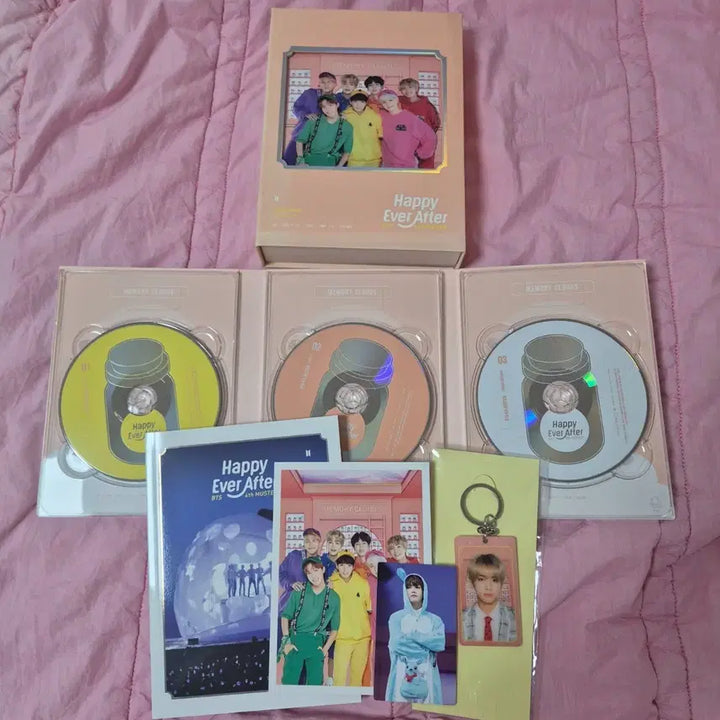 [BUNJANG] BTS 4TH MUSTER DVD Full Set V Photocard + Lenticular Keychain / 방탄 머4터 dvd 풀셋 태형포카+렌티큘러키링