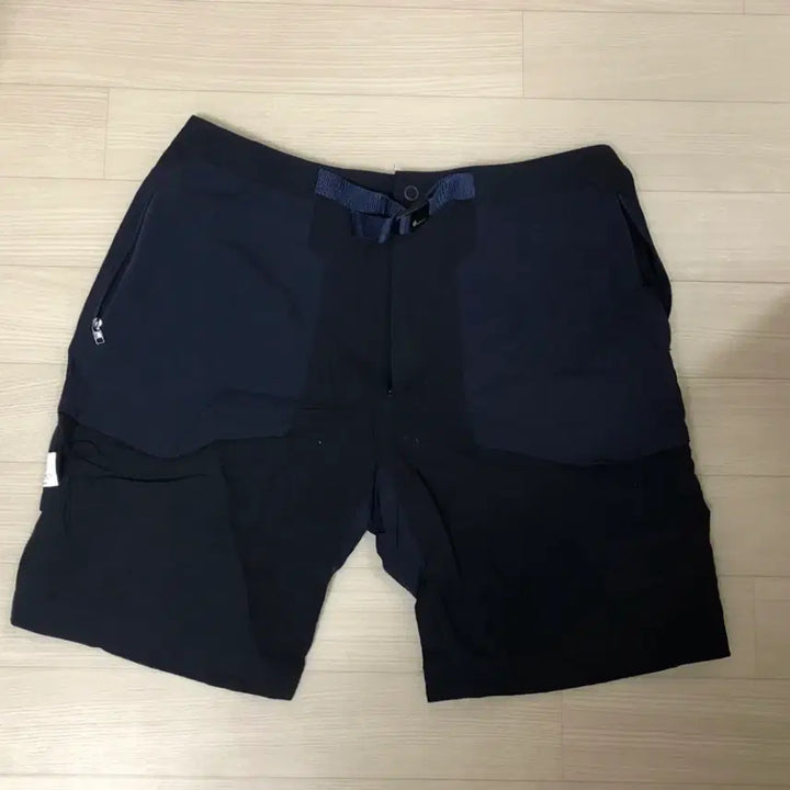 [BUNJANG] AK457 Nylon Shorts Navy / 버튼 AK457 나일론 반바지 M 네이비 29~30