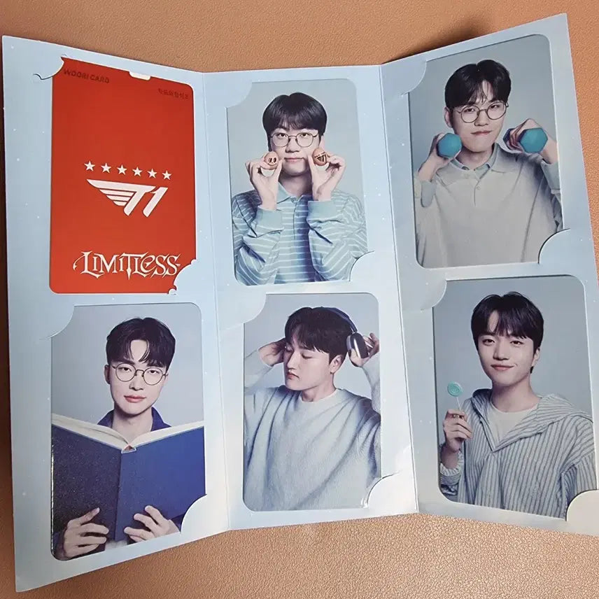 [BUNJANG] T1 Lucky Draw Photocard Set / T1 포토카드 포카 세트 우리은행콜라보
