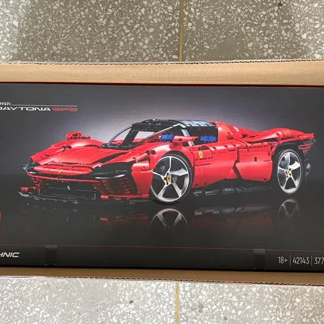 [SOLD OUT] 레고 42143 페라리 데이토나 SP3 무료배송