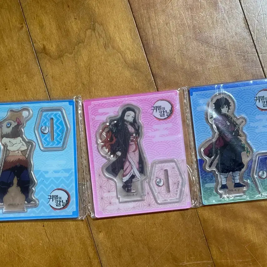 [BUNJANG] Demon Slayer Mini Acrylic Stand Bundle Set / 귀멸의칼날 미니 아크릴스탠드 3개 일괄