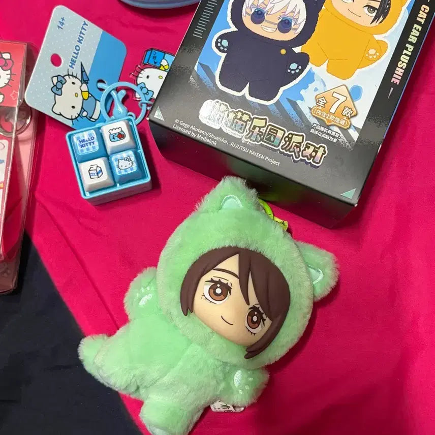 [BUNJANG] Hello Kitty Tokyo Random Figure &amp; Crocs &amp; Keycap &amp; Cube Keychain Bundle Set / 헬로키티 도쿄랜덤피규어&amp;크록스&amp;키캡&amp;큐브키링( 일괄)