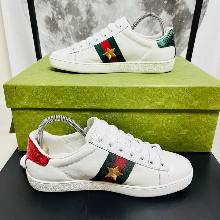 [BUNJANG] Gucci Pineapple Ladybug Ace Sneakers (Size 36) / 정품 36) 구찌 파인애플 무당벌레 에이스 스니커즈 230~235