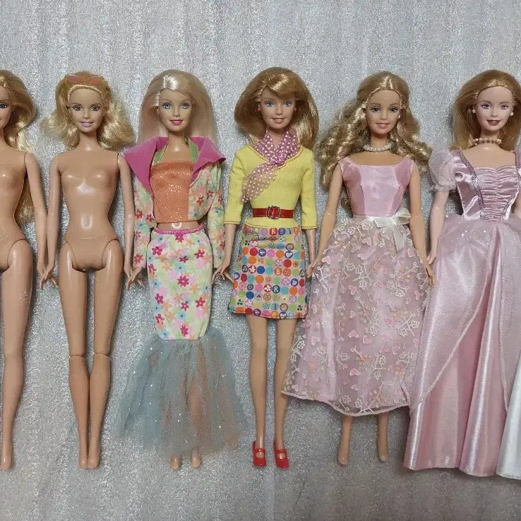 [BUNJANG] Barbie Doll Set / 핑크 바비, 바비인형 세트