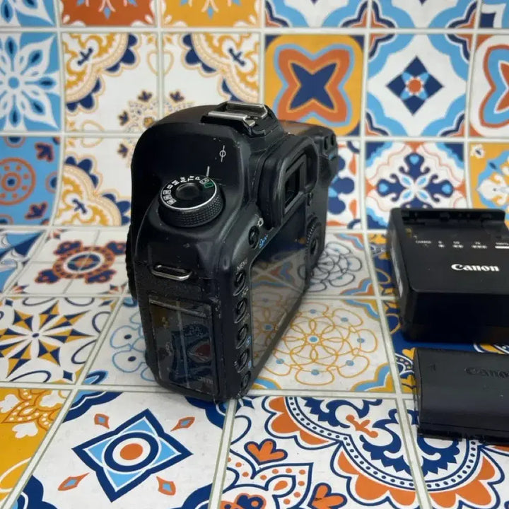 [BUNJANG] Canon EOS 5D Mark II Full-Frame DSLR Body / 캐논 EOS 5D Mark II 바디 풀프레임 DSLR