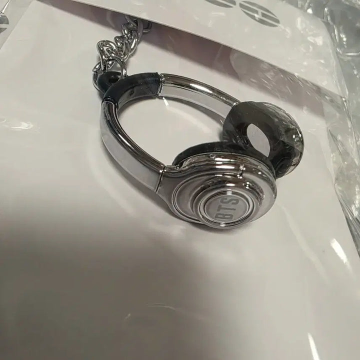 [BUNJANG] BTS ARIRANG Headphones Keyring / BTS 방탄소년단 ARIRANG  Headphones Keyring