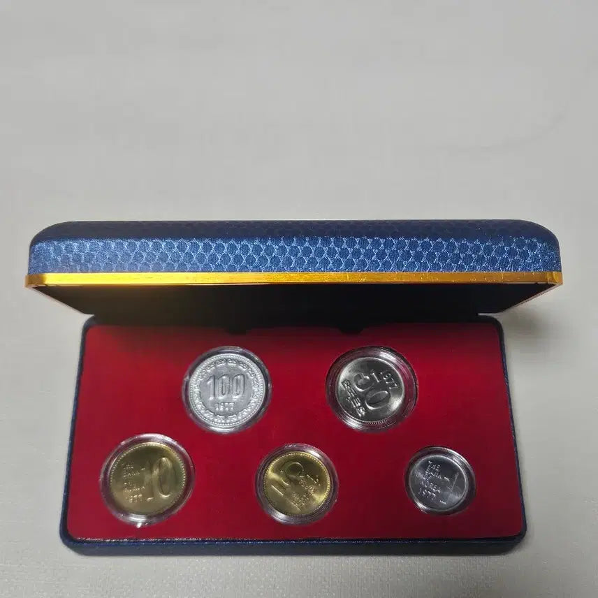 [BUNJANG] 1977 Korean Bank Coin Set / 1977년 한국은행 주화 세트