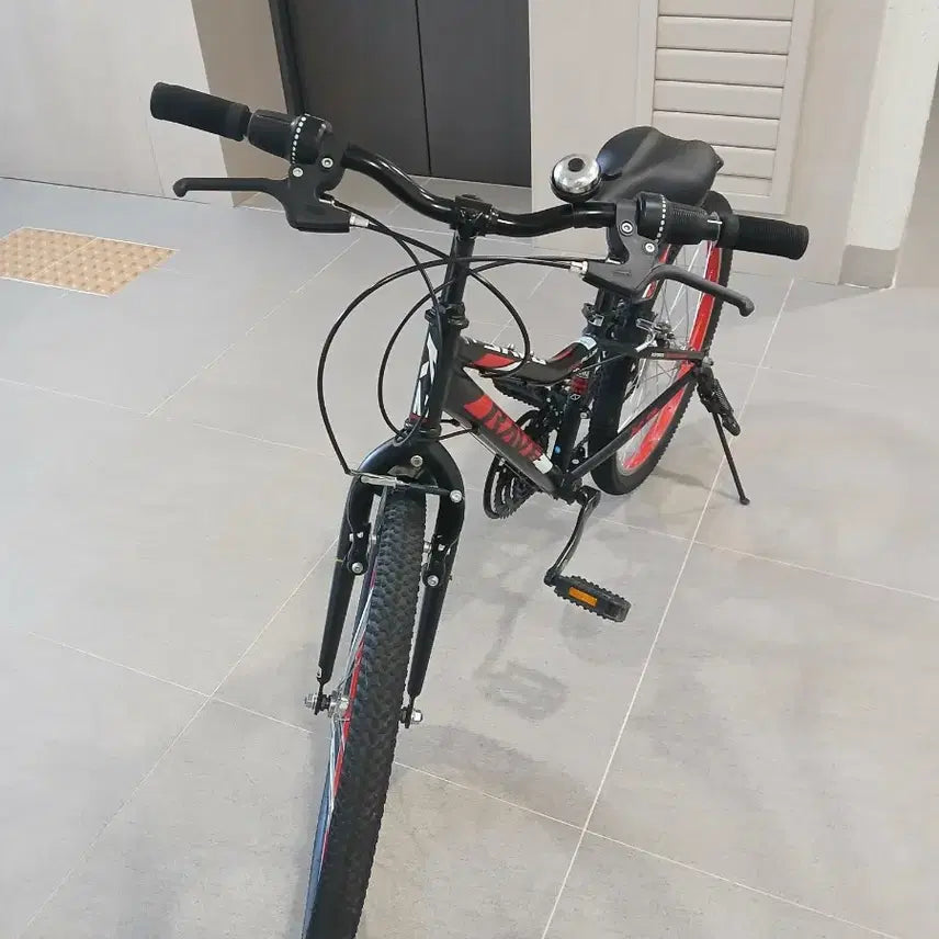 [BUNJANG] K2 Bike "MTV K2" Mountain Bike - Black/Red / "MTV K2 블랙레드, 실사용 2회, 상태 최상, 거의 새상품"세일