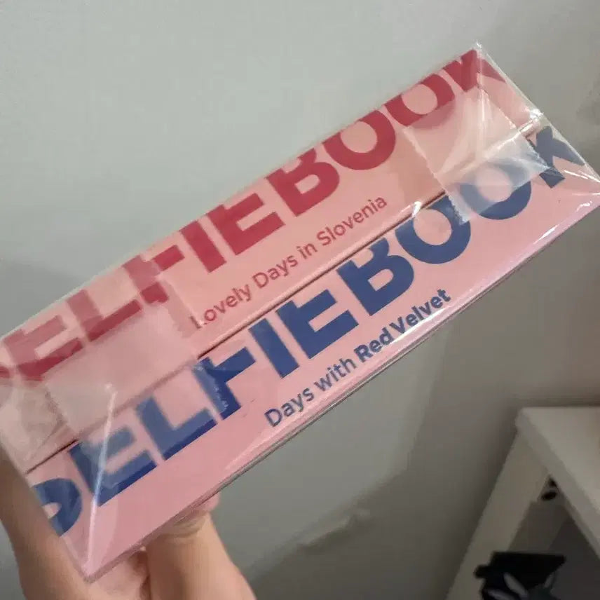 [BUNJANG] Red Velvet SelfiBook Bundle Set / 레드벨벳 셀피북 1, 2 일괄