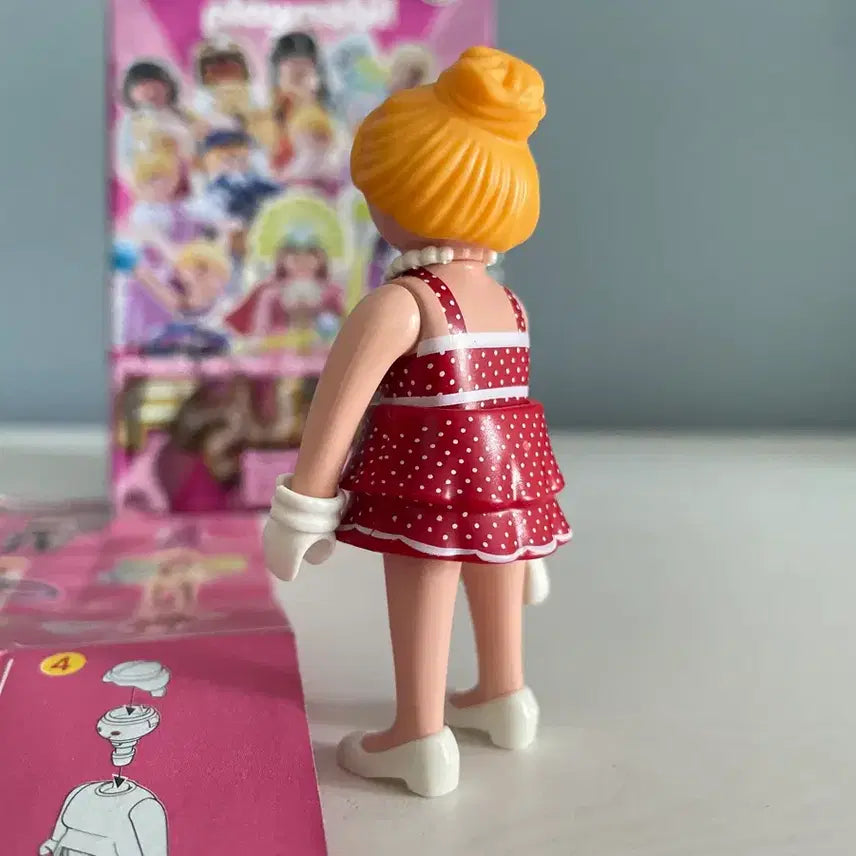 [BUNJANG] Playmobil Miffy 6 Dotted Dress Woman (Used) / 중고 플레이모빌 미피 6 도트옷 여인