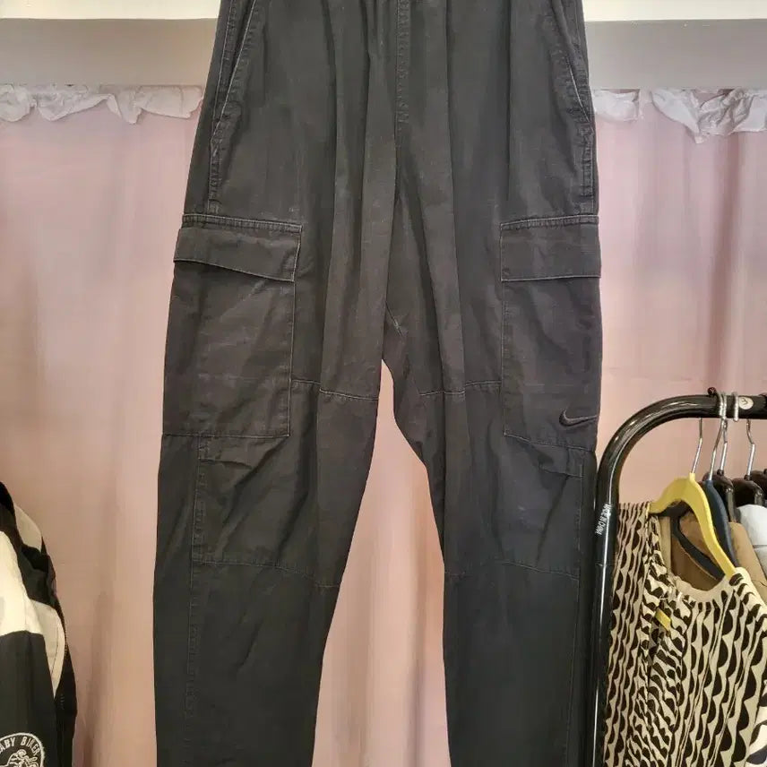 [SOLD OUT] 나이키 스우시우븐블랙카고