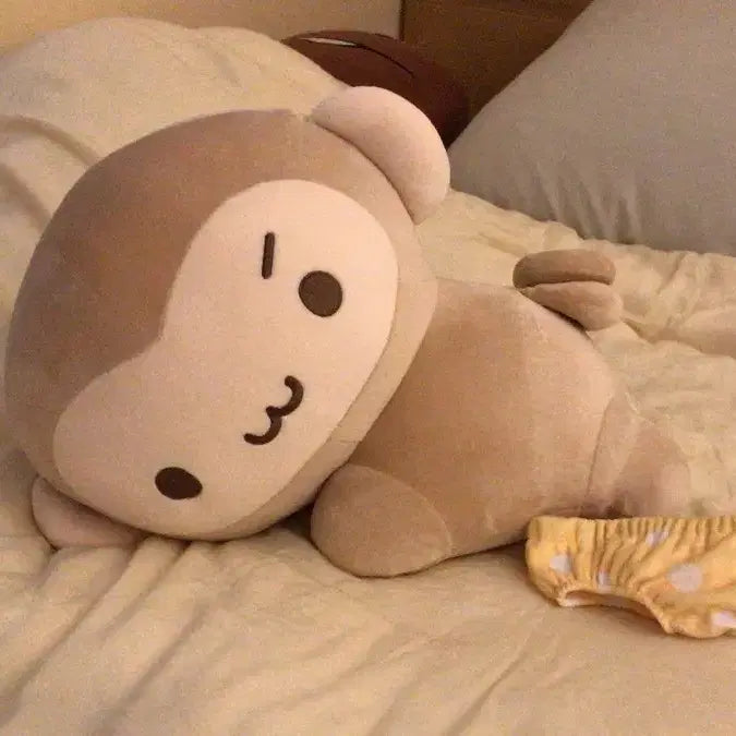 [BUNJANG] Hinakoo Kusungi Body Pillow / 히나쿠우 더현대 팝업 쿠숭이 바디필로우, 키링