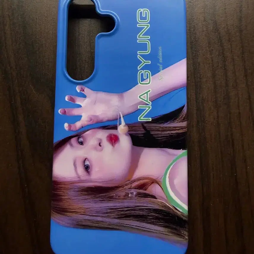 [BUNJANG] fromis_9 Lee Nagyung Hard Phone Case / 프로미스나인 이나경 폰케이스