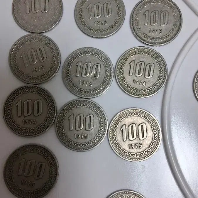 [BUNJANG] 100 Won Coin Bundle Set (1972-1982) / 옛날 동전 100원 동전 입니다