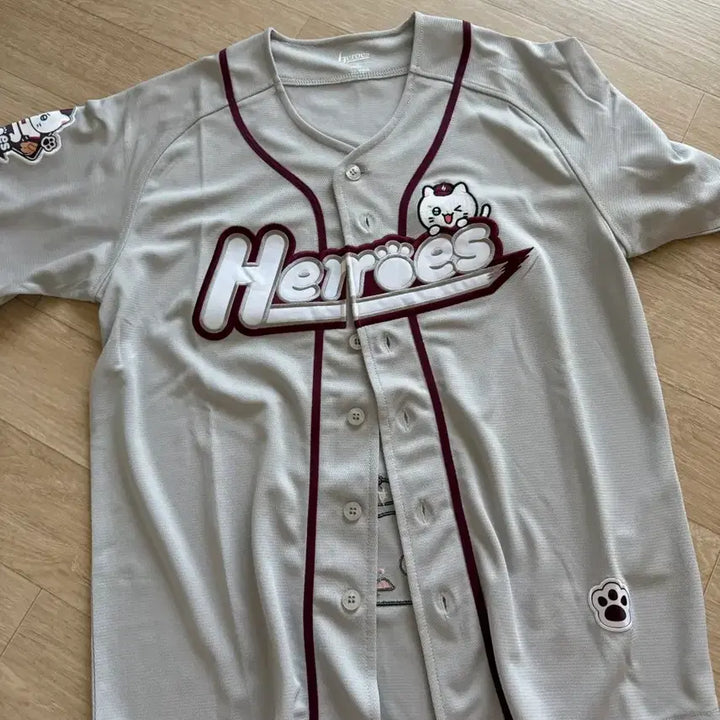 [BUNJANG] Kiwoom Heroes Choonbae Gray Uniform - Size 90 / (원가이하)키움히어로즈 춘배그레이 유니폼 90- 무마킹, 택만 뗀 새제품