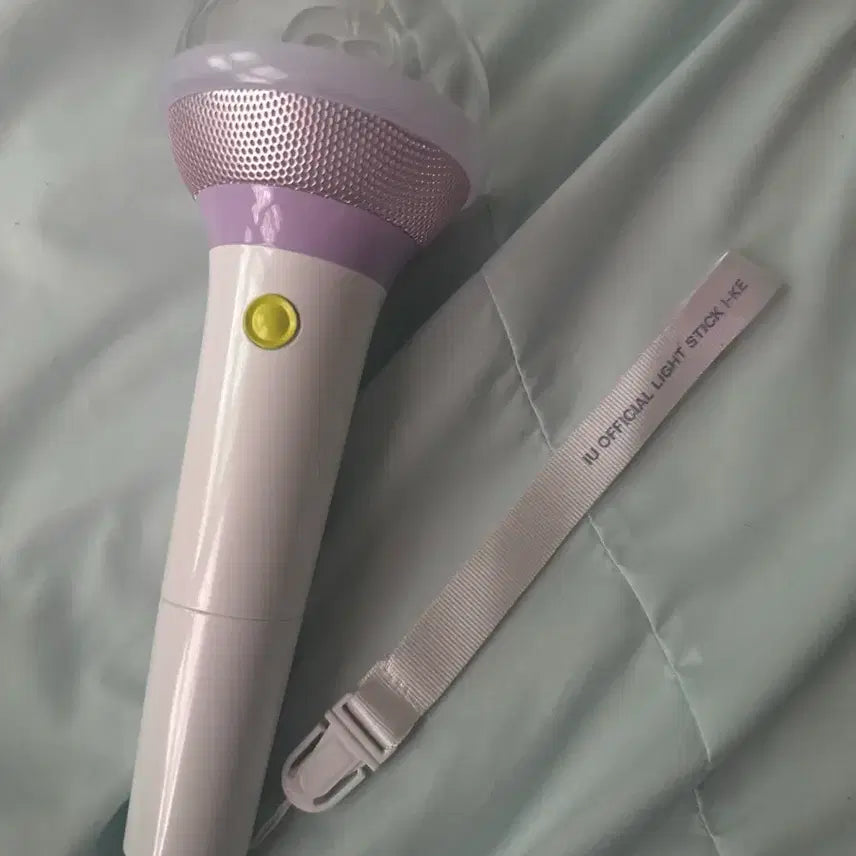 [BUNJANG] IU Official Lightstick (Version 3) / 아이유 공식 응원봉 아이크