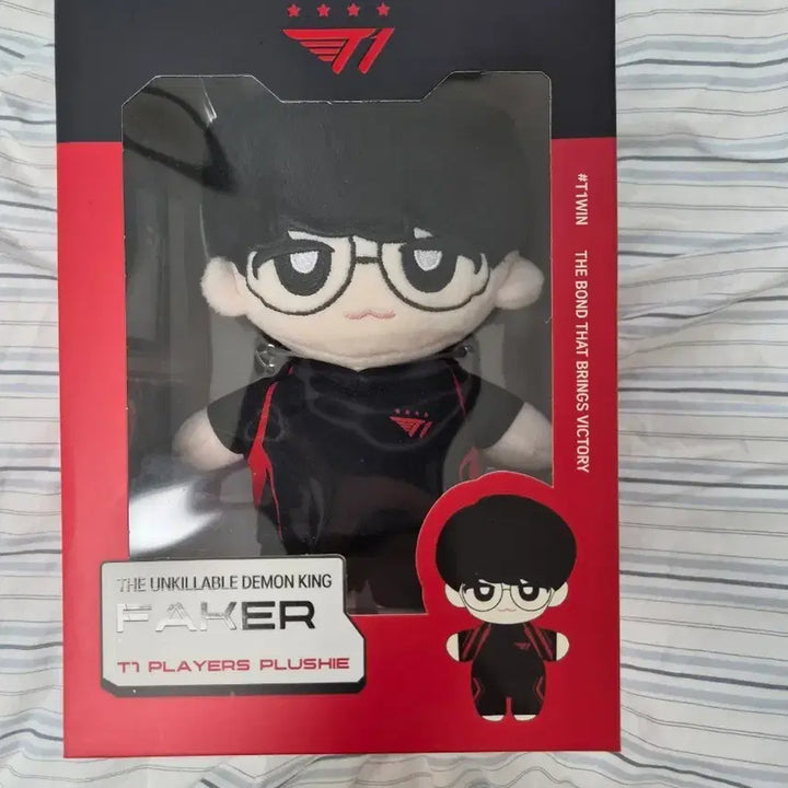 [BUNJANG] T1 Faker 20cm Plush Doll / 티원 T1 2024 20cm 페이커 인형 (포카O)+V5뱃지