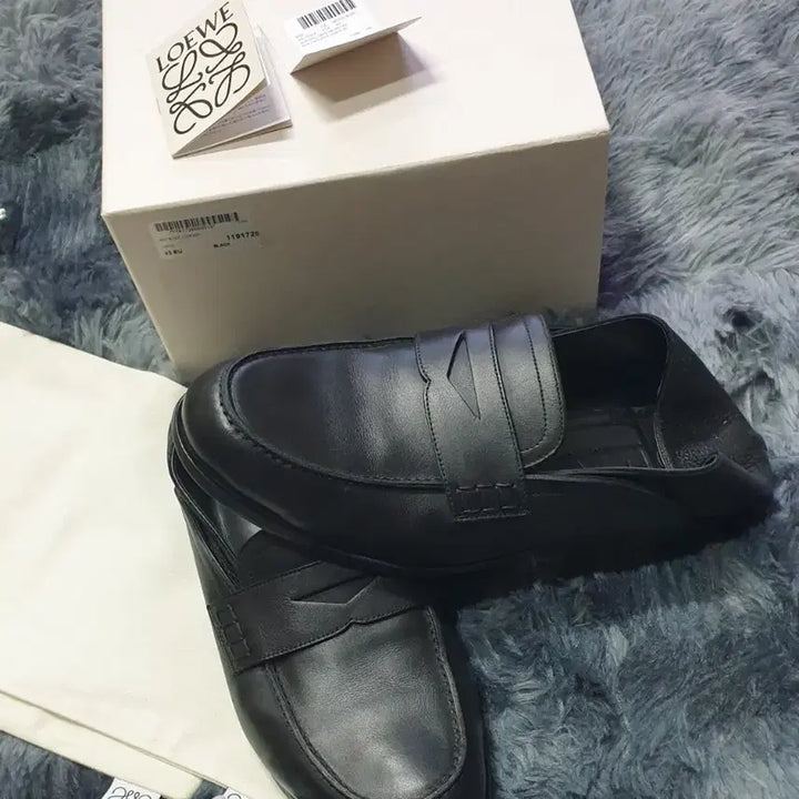 [SOLD OUT] 로에베 뮬 로퍼 43사이즈
