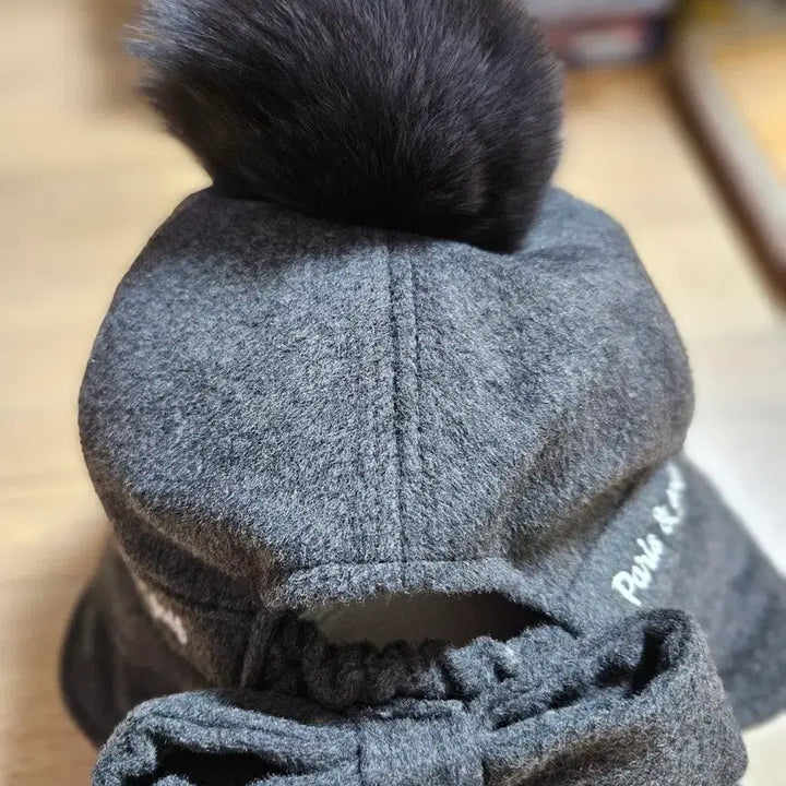 [BUNJANG] Pariss &amp; Golf Fur Pom Pom Golf Hat / 파리스앤골프 털 방울 골프 모자